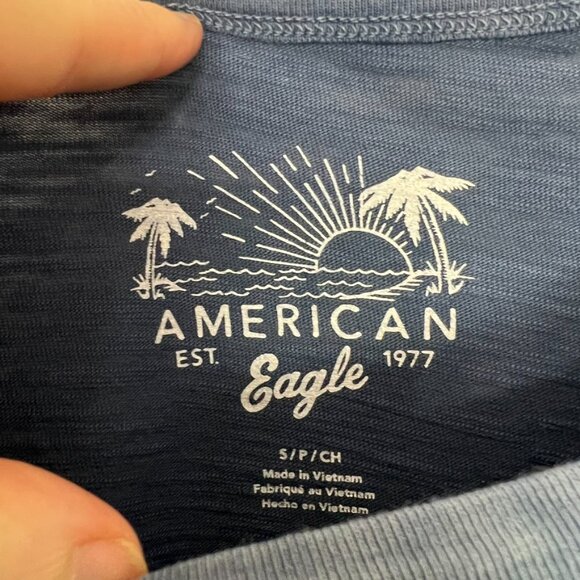 American Eagle Ombre Graphic T-Shirt Blue Purple Small - Picture 2 of 5